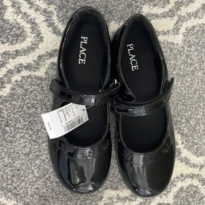 NWT Girls Patent Dress Shoe - Size 2